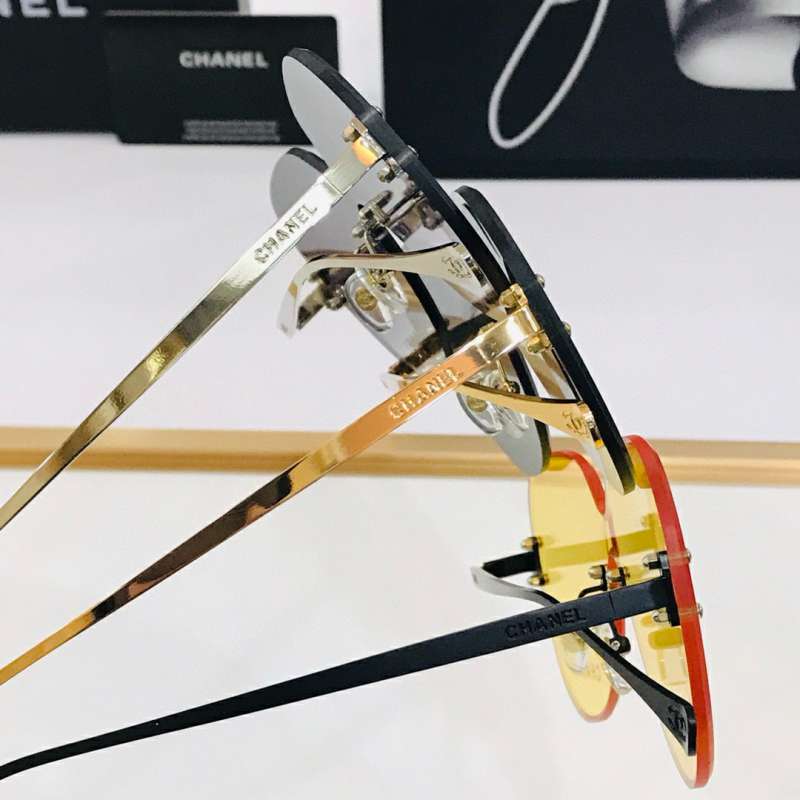 Picture of Chanel Sunglasses _SKUfw56894656fw